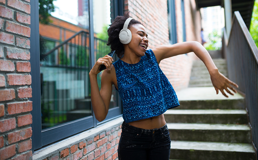 y*o様 jbl tune770nc JBL Tune 770NC | Adaptive Noise Cancelling Wireless Over-Ear